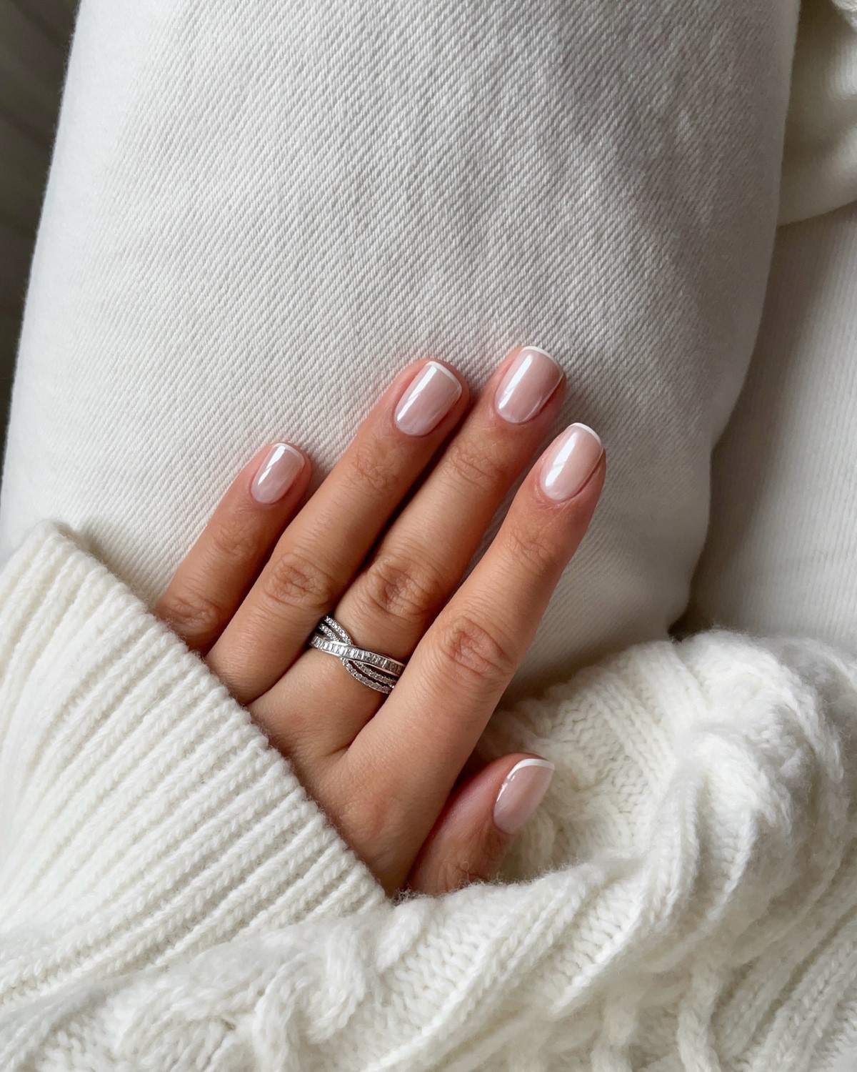 Маникюр на каждый день весной 2026: 8 универсальных оттенков