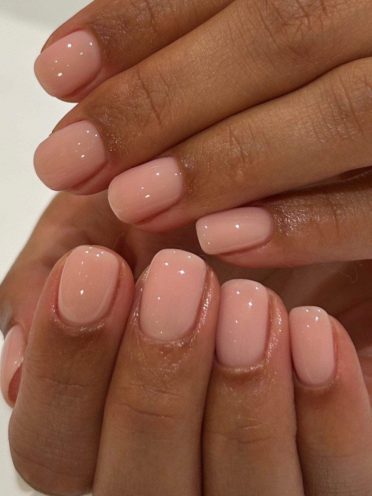 Маникюр весны 2026: что выбирают чаще всего сейчас