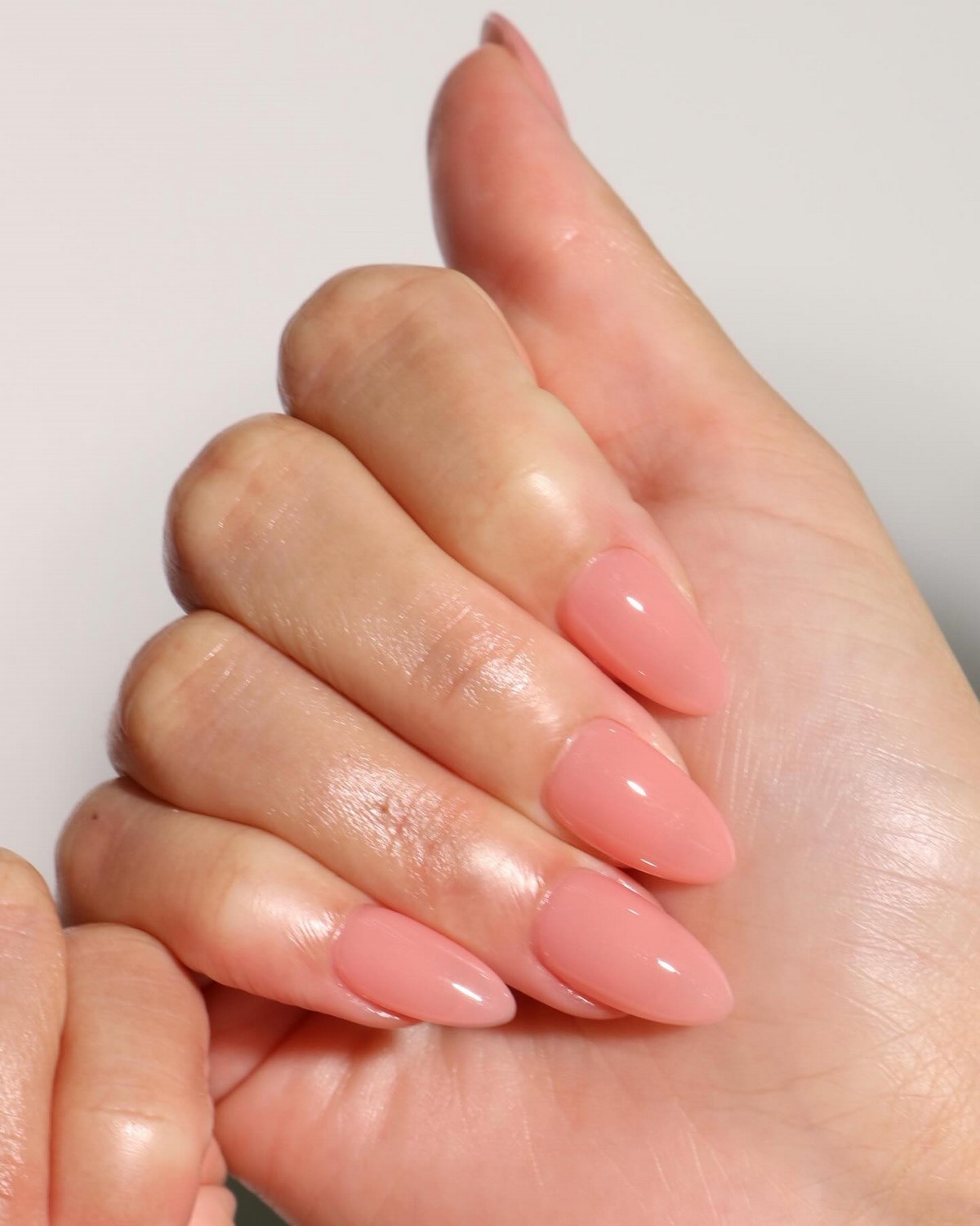 Маникюр весны 2026: что выбирают чаще всего сейчас