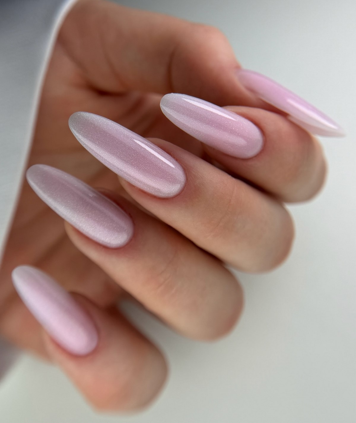 Маникюр весны 2026: что выбирают чаще всего сейчас