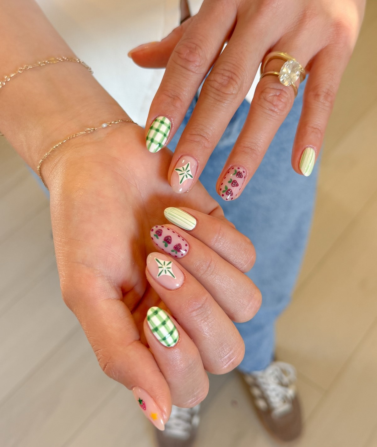 Миндаль уходит: формы ногтей 2026, которые выбирают чаще