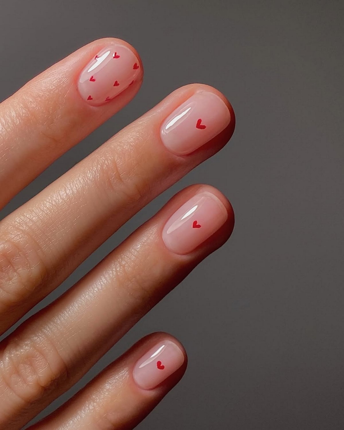 Миндаль уходит: формы ногтей 2026, которые выбирают чаще