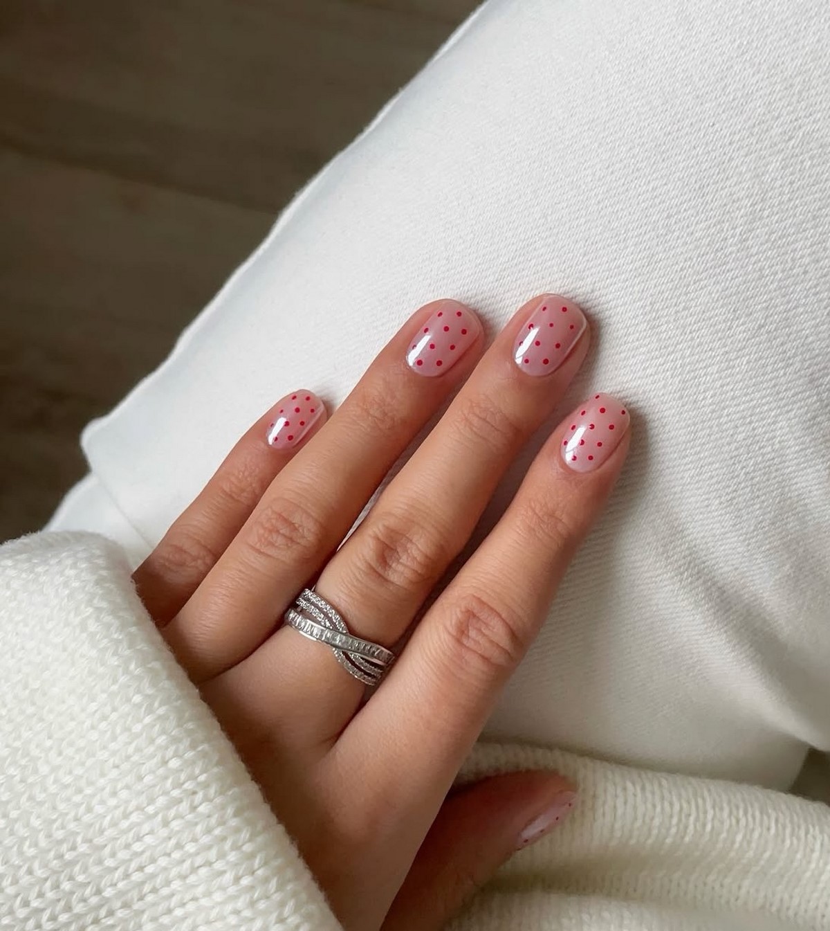 Миндаль уходит: формы ногтей 2026, которые выбирают чаще