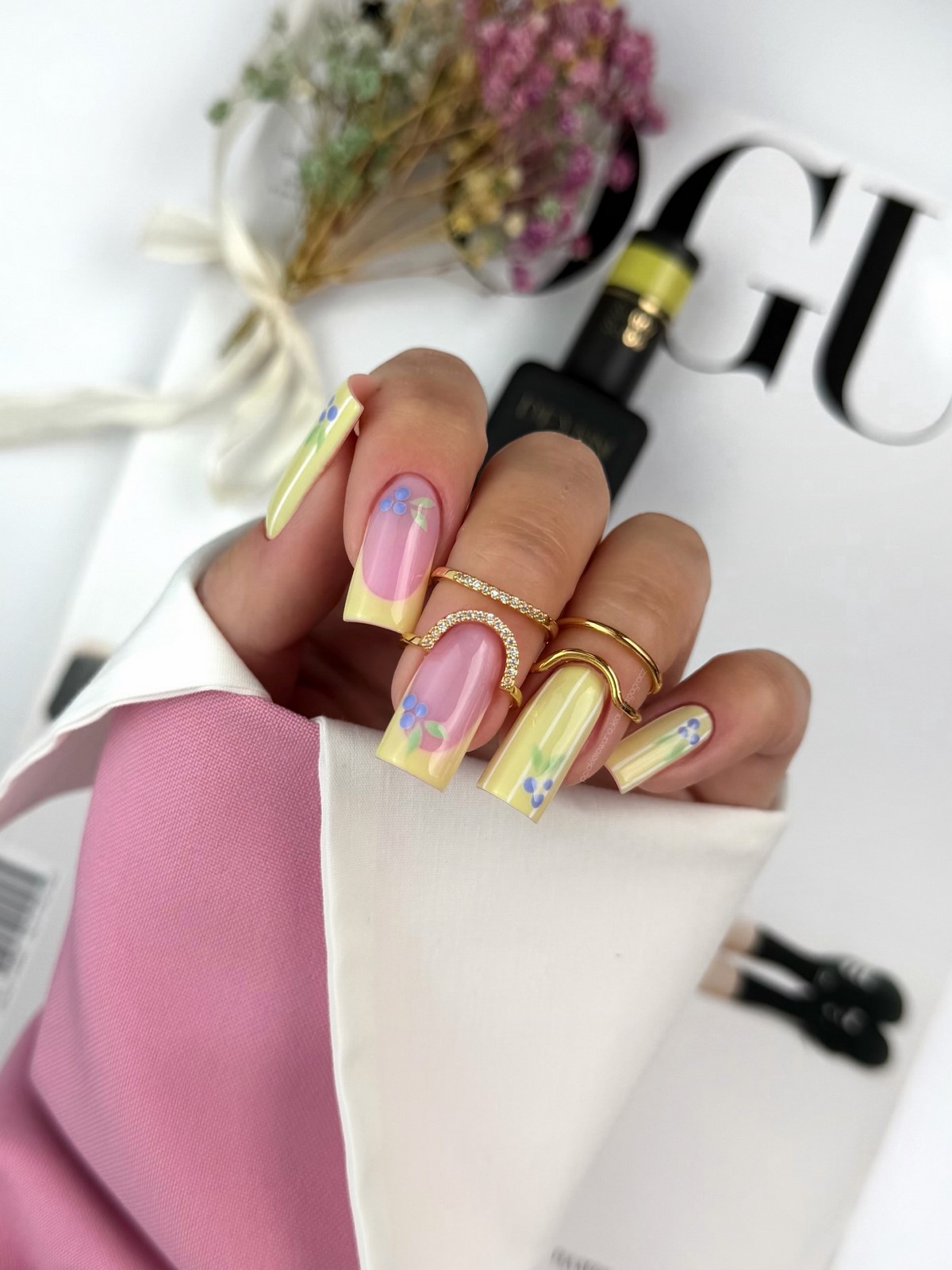 Пасхальный маникюр: стильные идеи без наивных рисунков