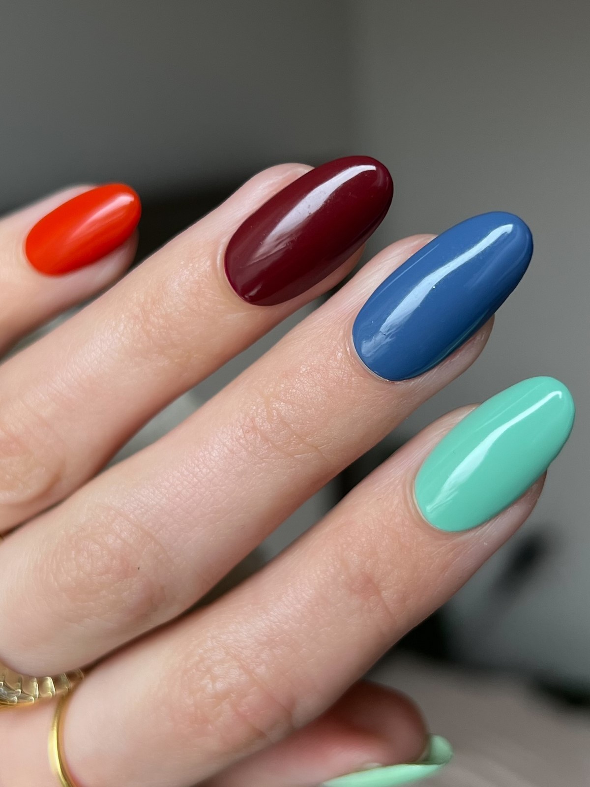 Пасхальный маникюр: стильные идеи без наивных рисунков