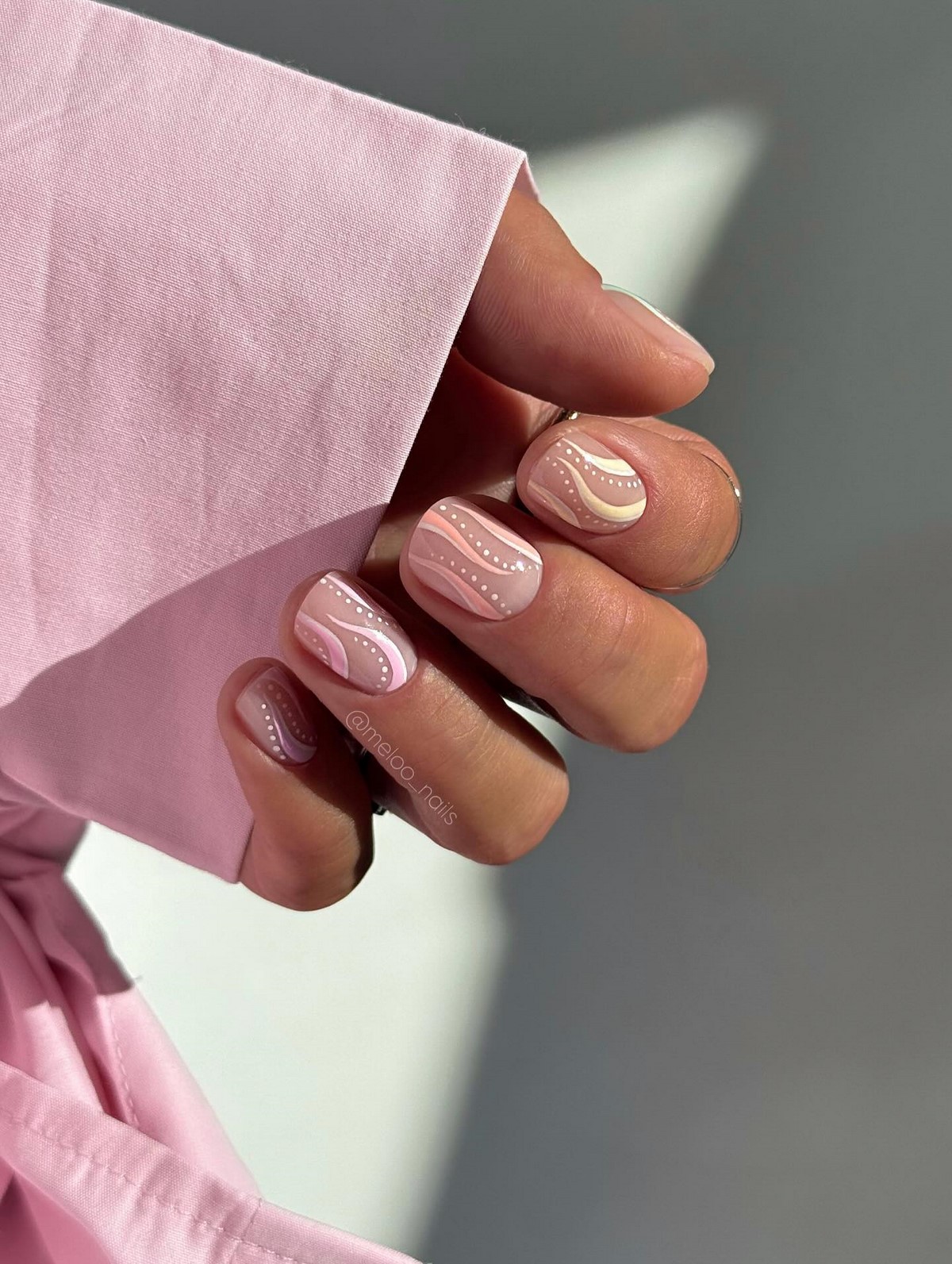 Розовый маникюр весны 2026: оттенки в тренде