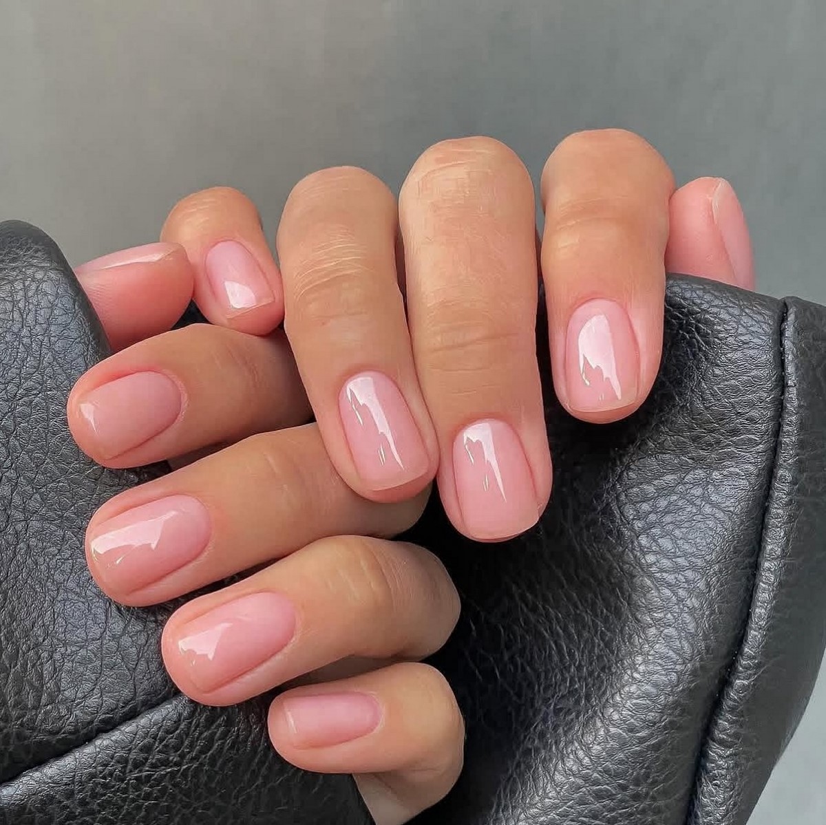 Розовый маникюр весны 2026: оттенки в тренде