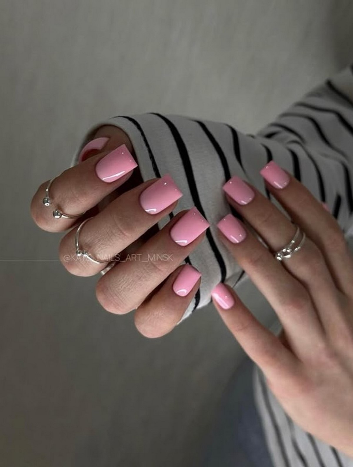 Розовый маникюр весны 2026: оттенки в тренде