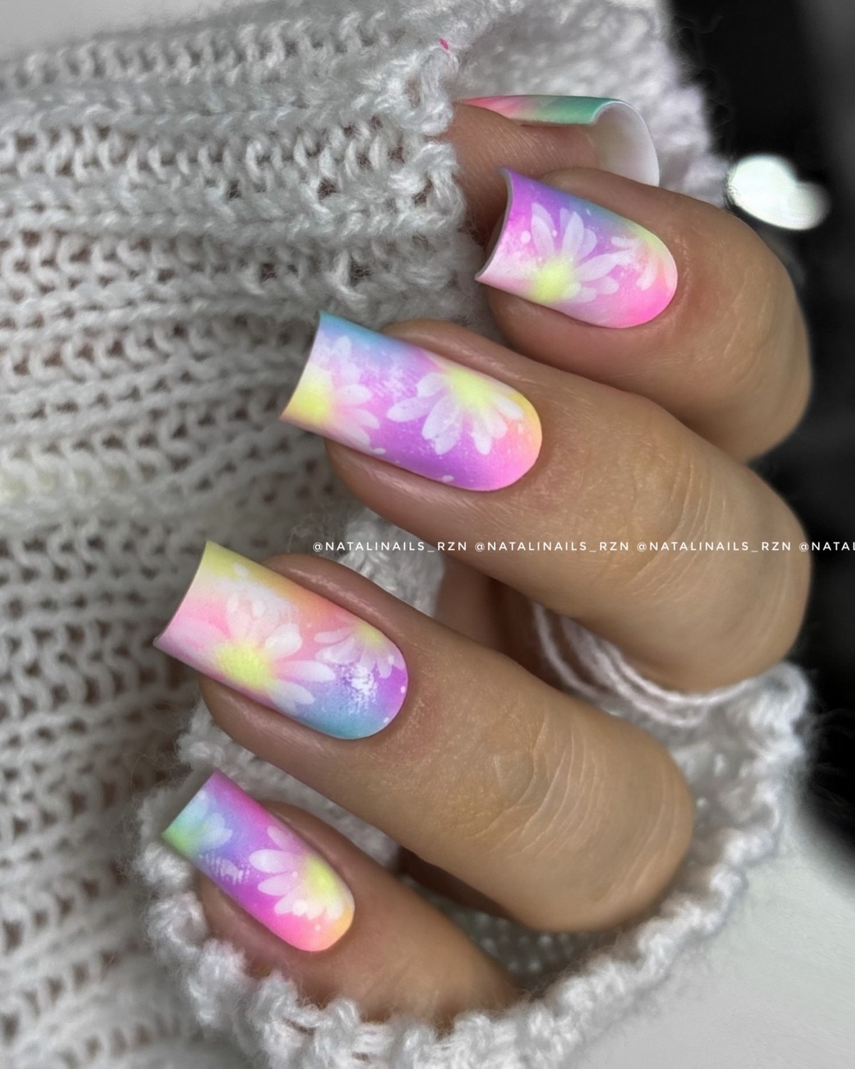 Розовый маникюр весны 2026: оттенки в тренде