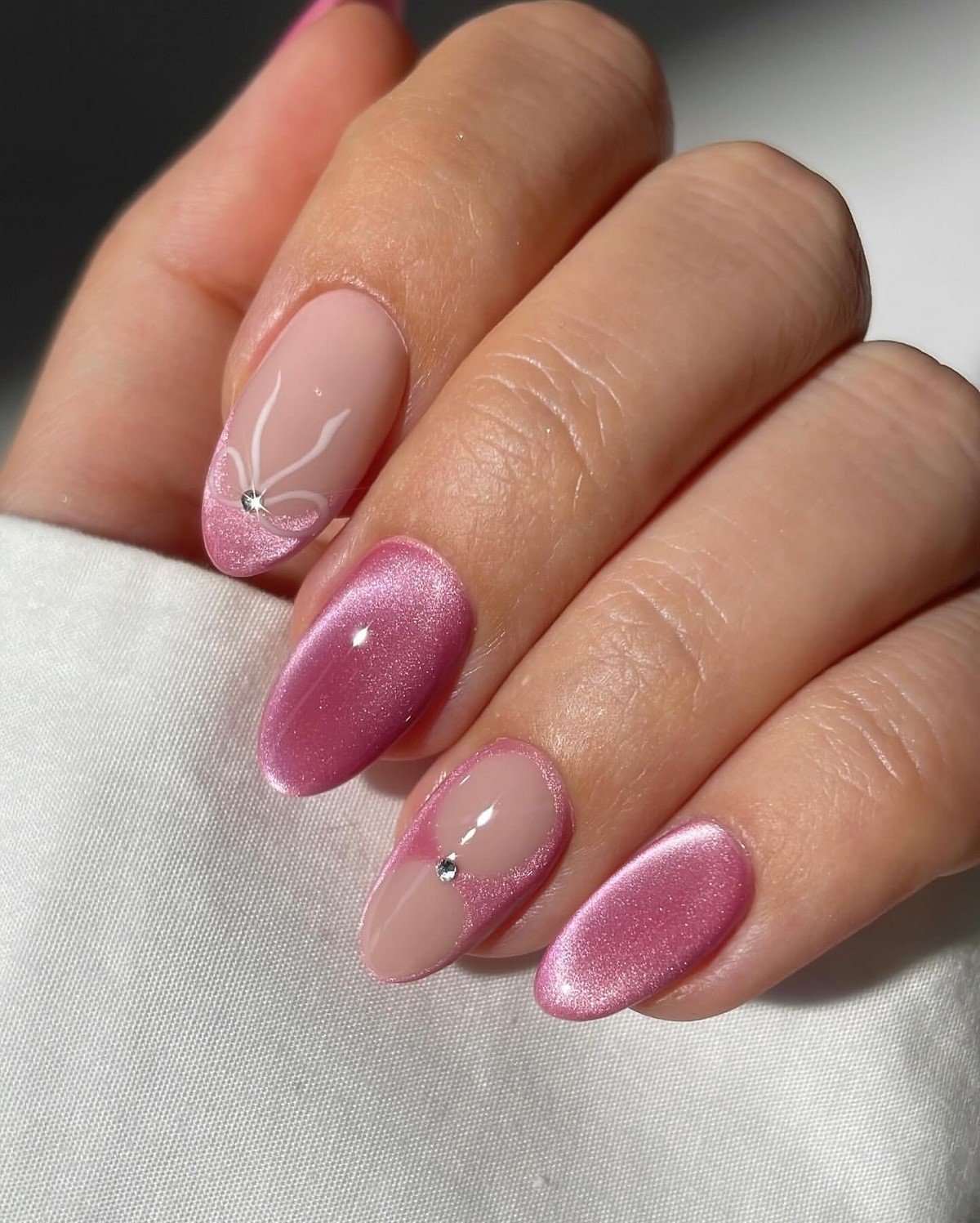 Розовый маникюр весны 2026: оттенки в тренде