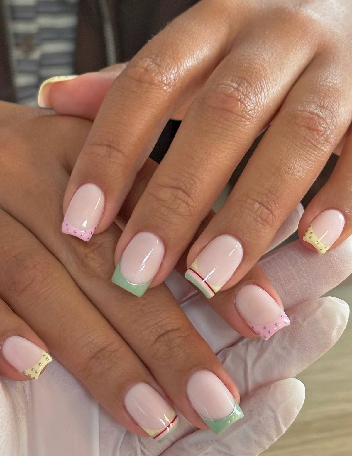 Весенний френч на апрель 2026: какой вариант действительно стоит выбрать