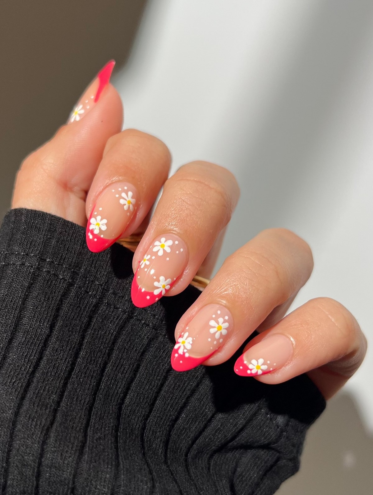 Весенний френч на апрель 2026: какой вариант действительно стоит выбрать