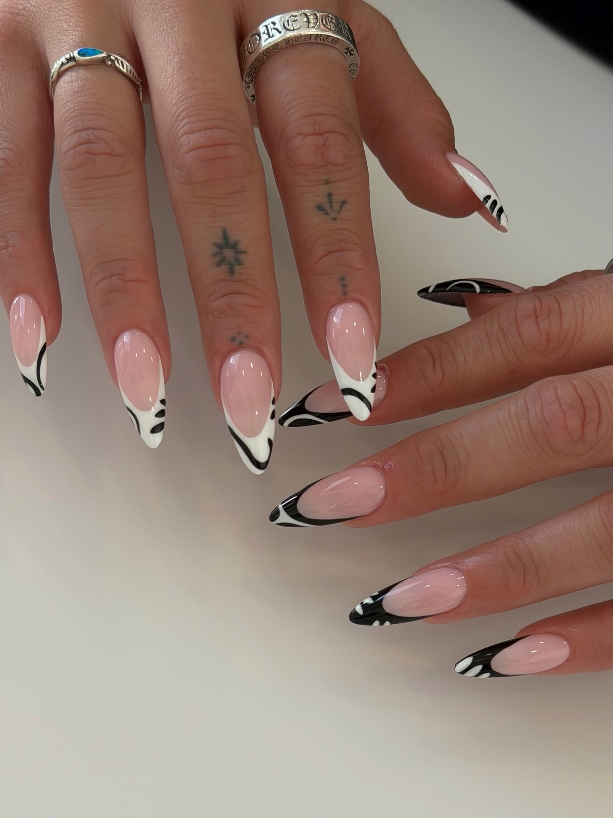 Весенний френч на апрель 2026: какой вариант действительно стоит выбрать