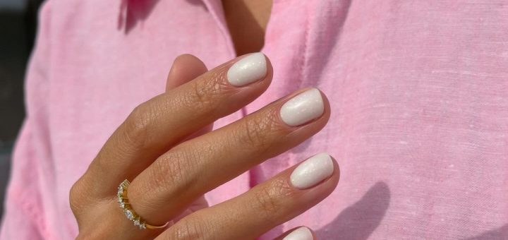 Маникюр, который резко набирает популярность и вытесняет привычные