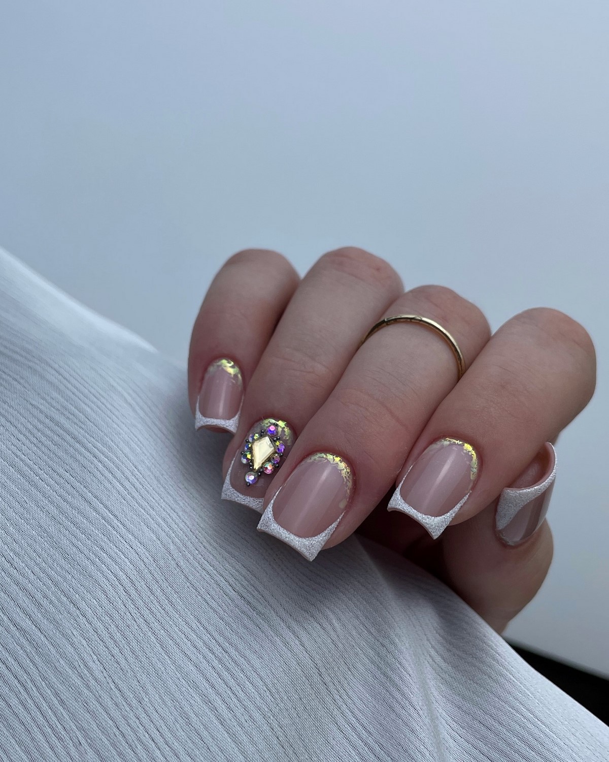 Маникюр, который выглядит дешево: 5 дизайнов, которые портят даже дорогой образ