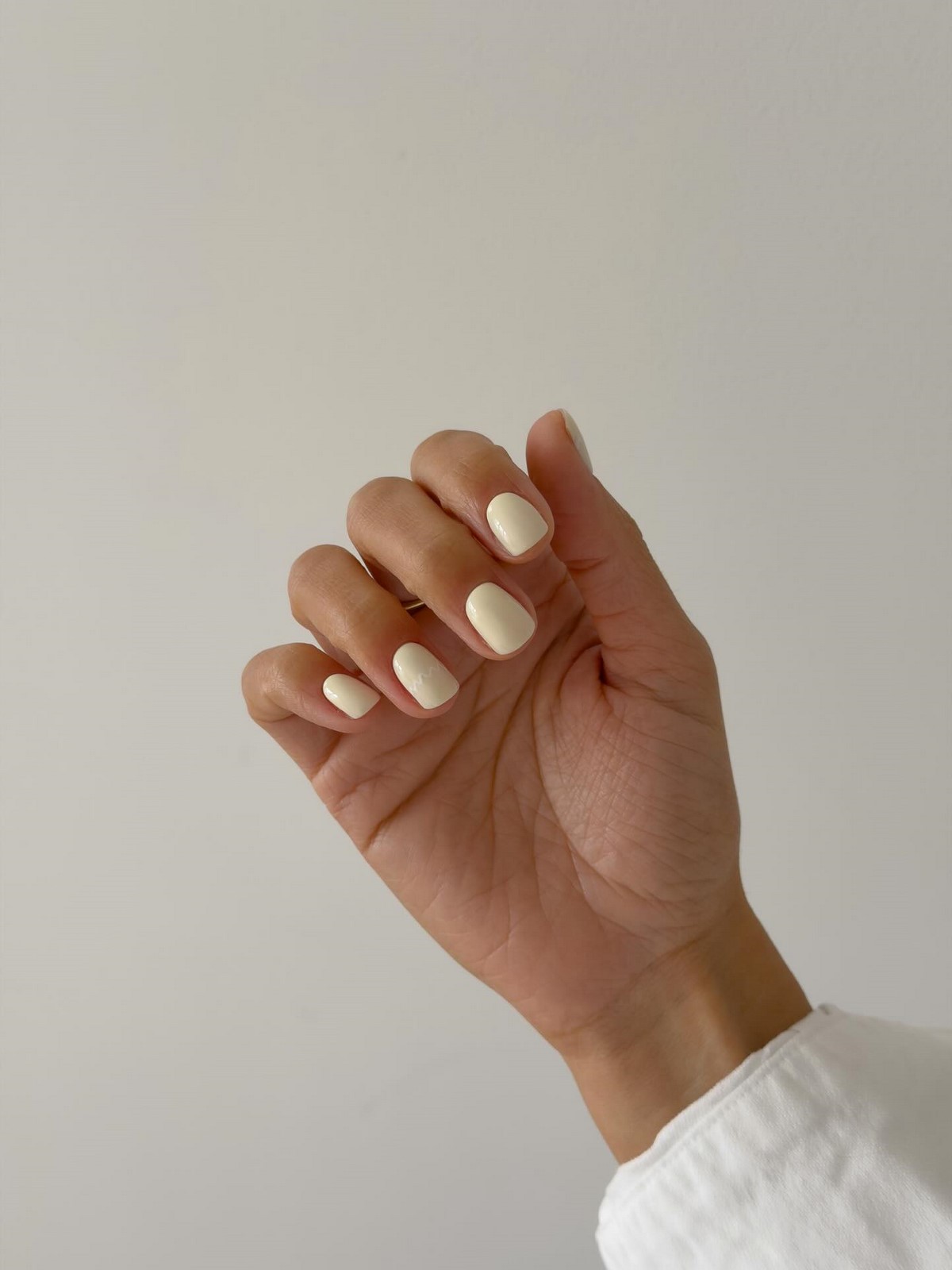 Короткие или длинные ногти: какой вариант смотрится лучше