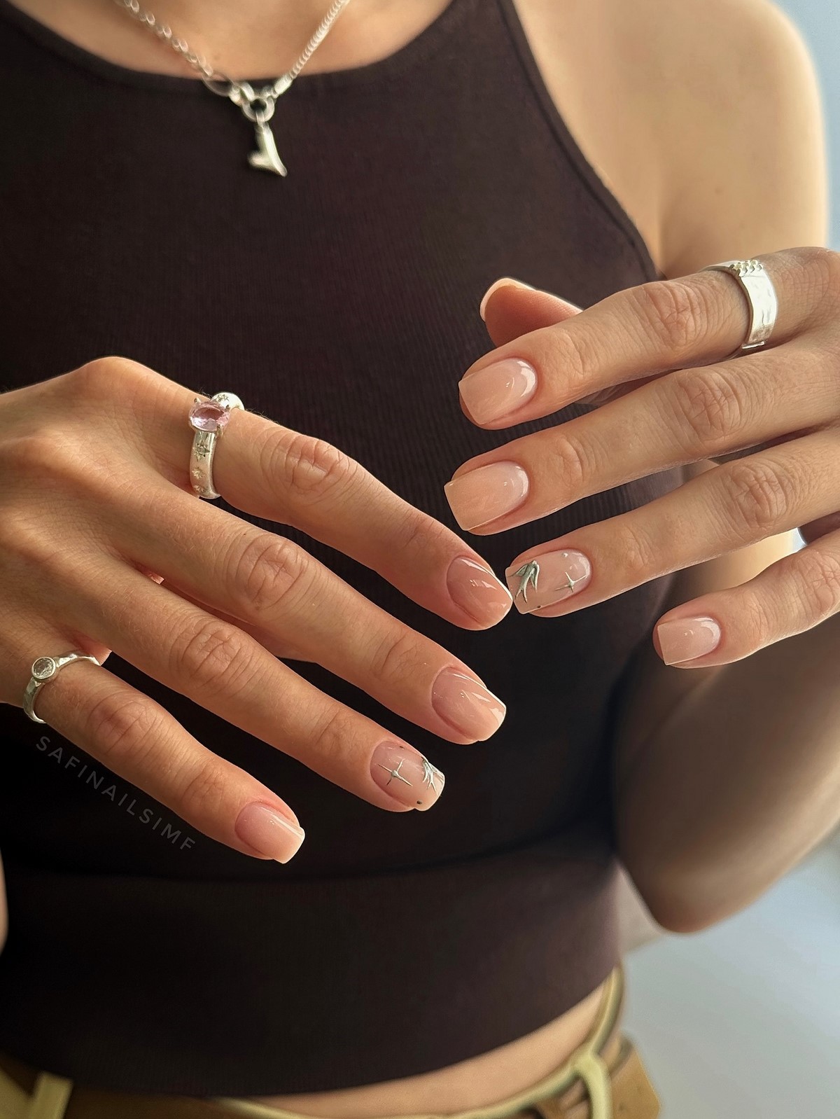 Маникюр, который подходит всем: 5 вариантов для аккуратного вида