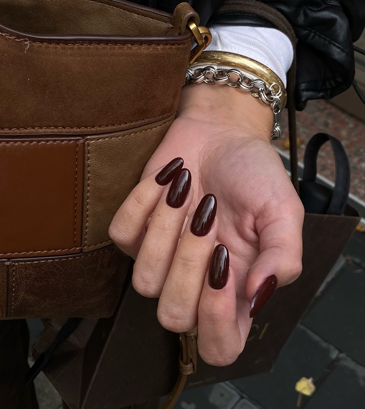 Маникюр, который старит руки: 5 дизайнов, от которых пора отказаться