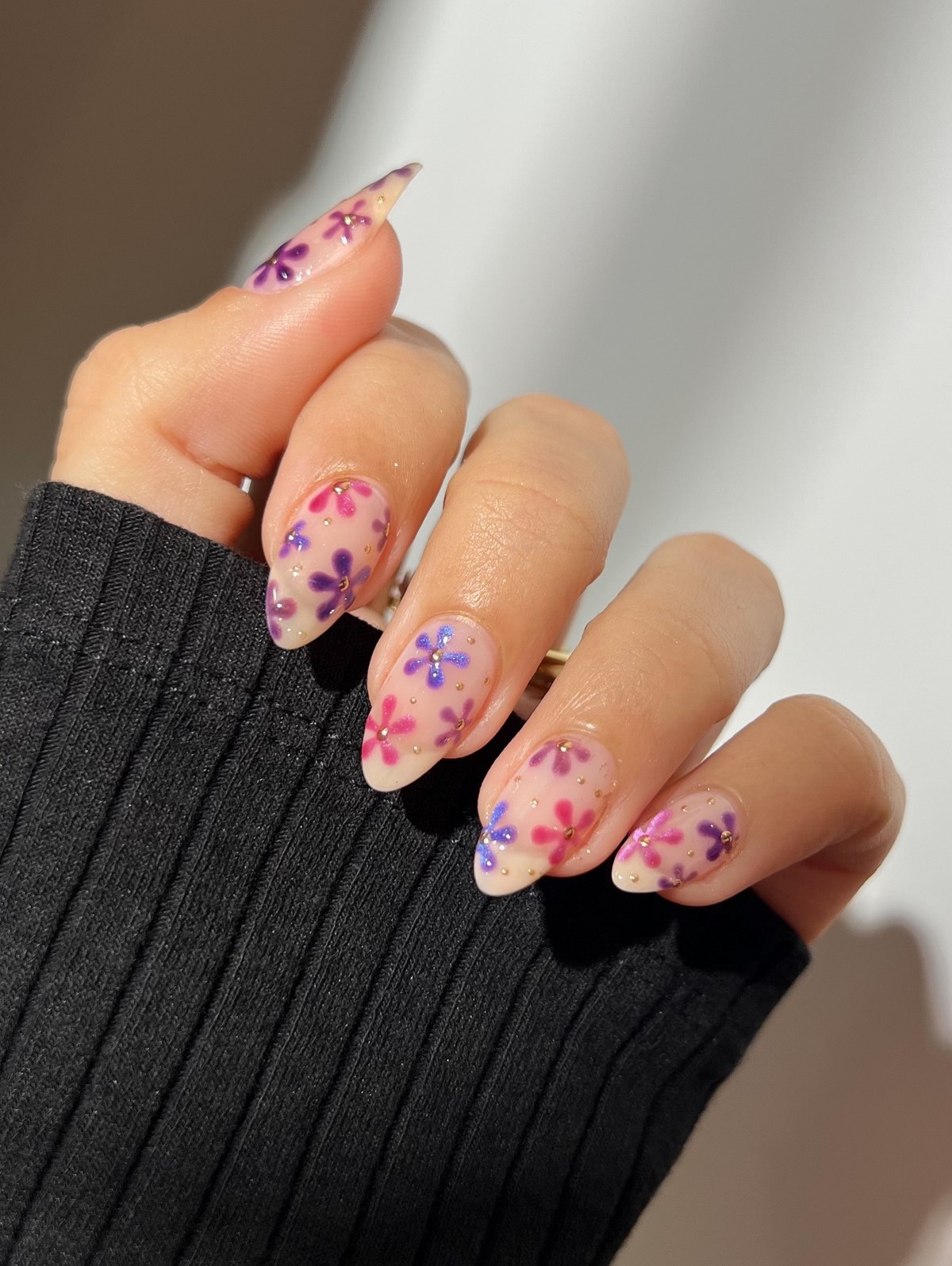 Маникюр, который старит руки: 5 дизайнов, от которых пора отказаться