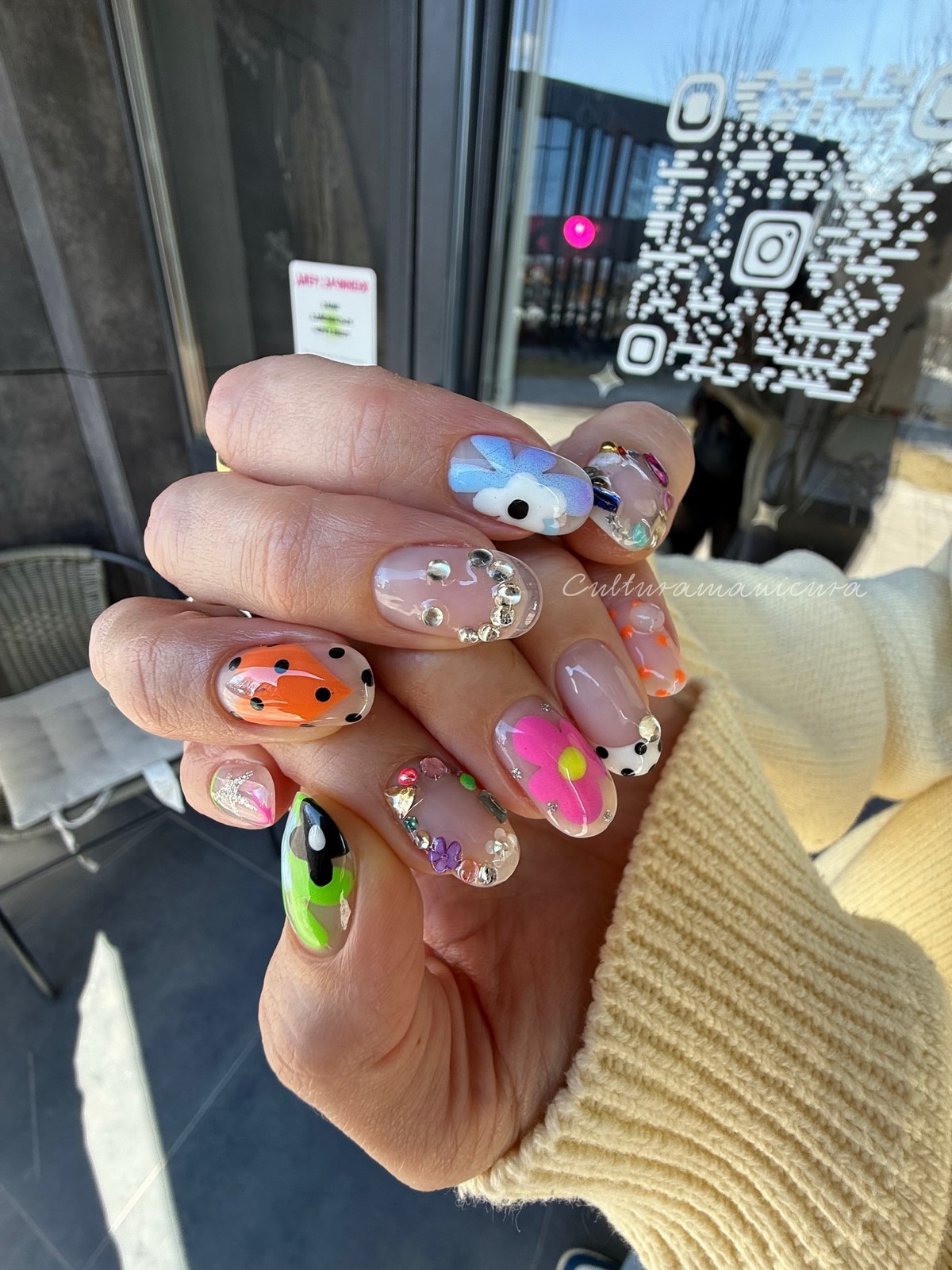 Маникюр, который старит руки: 5 дизайнов, от которых пора отказаться