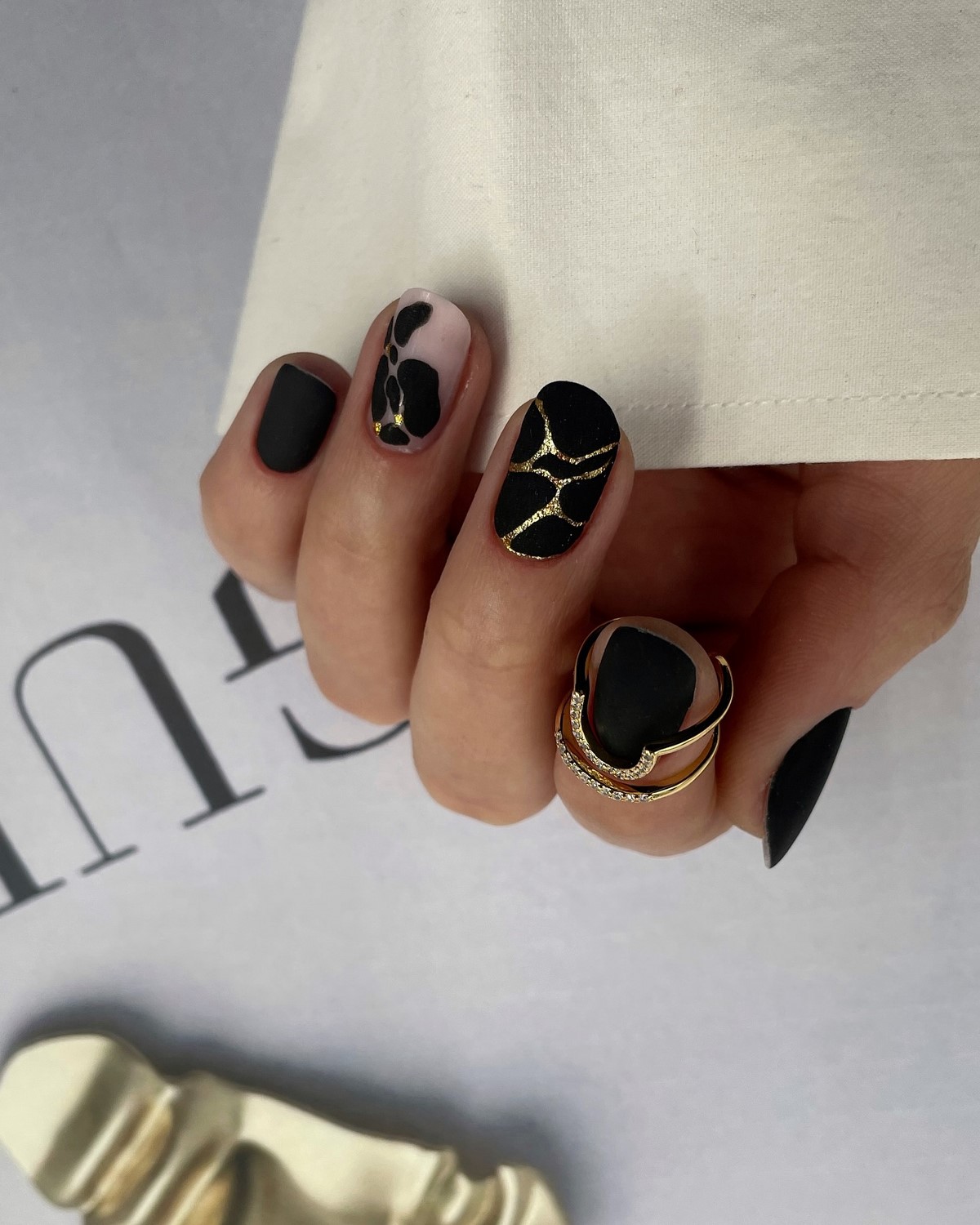 Маникюр, который выглядит дешево: 5 дизайнов, которые портят даже дорогой образ